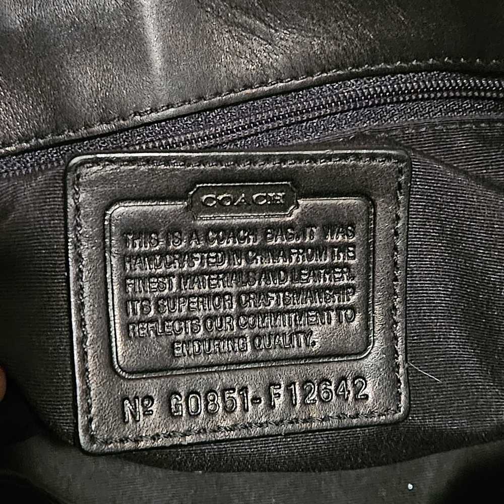 Coach Vintage Hampton Signature Canvas Black and Gray Shoulder Bag - Picture 6 of 11